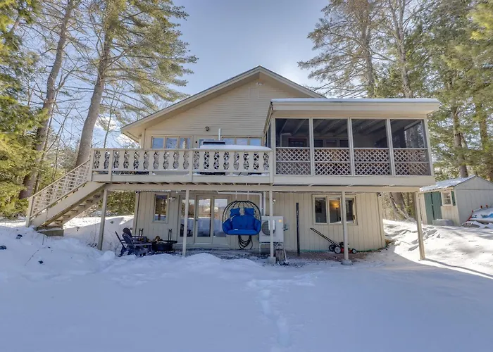 Scenic White Mountains Retreat Minutes From Owls Nest Resort, Loon And More