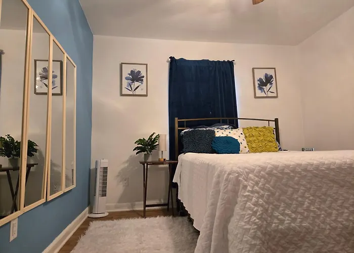 Two Bedroom Home Close To Mayo Clinic