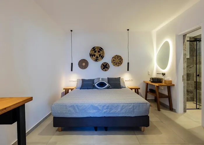 Secret Garden Apartments