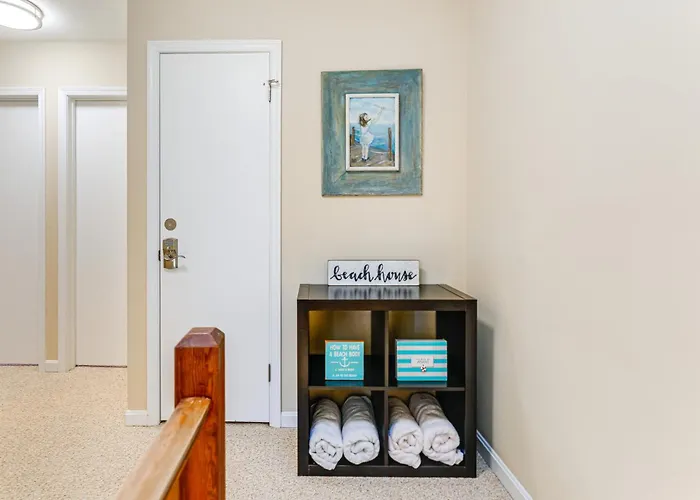 Walk To Bethany Beach Boardwalk: Coastal Retreat