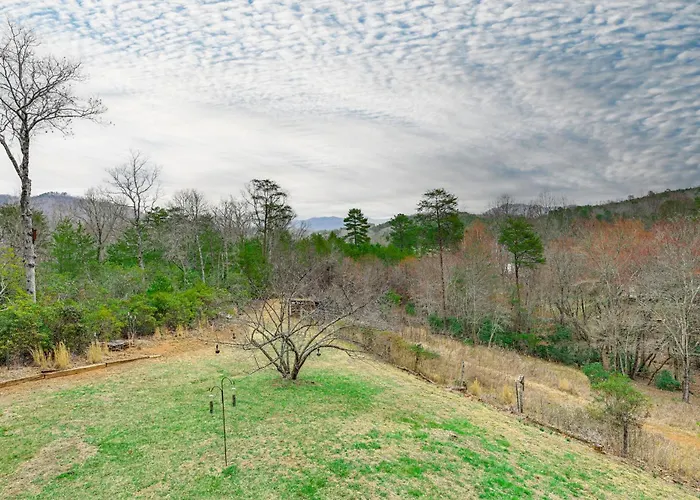 Mtn Views, Yard, & Fire Pit: Multi-Level Cabin