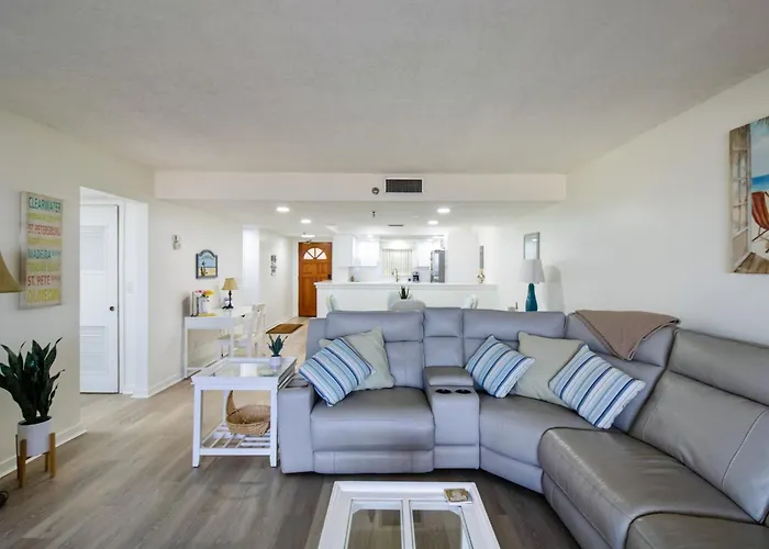 Freshly Renovated Gulf Front Condo With Hot Tub & Sunset Views