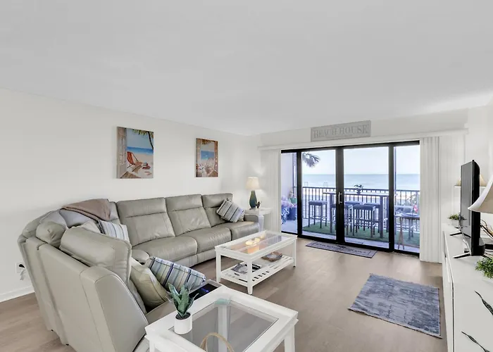 Freshly Renovated Gulf Front Condo With Hot Tub & Sunset Views