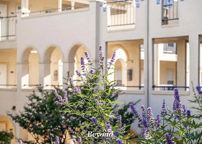 Spacious 3Br Lakefront Sunset Condo W Restaurant