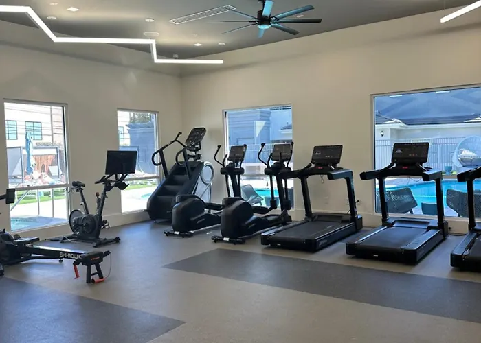 Loft Style,2 Beds ,Flexible Self Check In,Pool