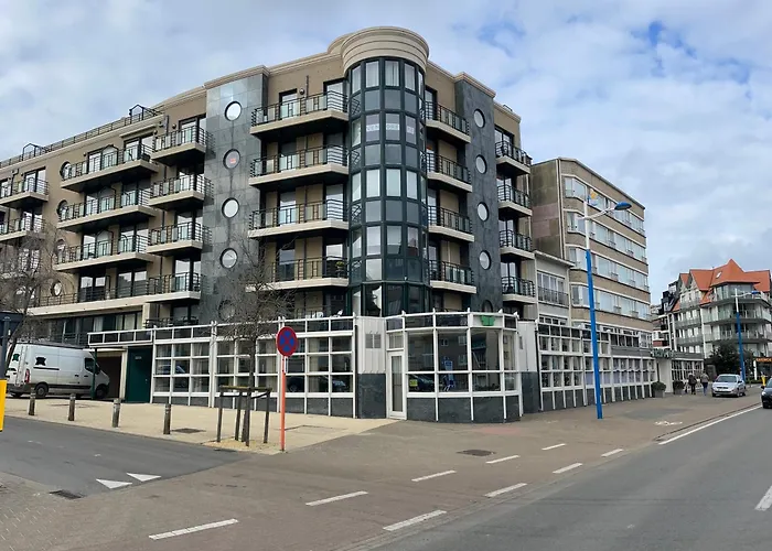 Appartement Pablo met garagebox 50m van zee