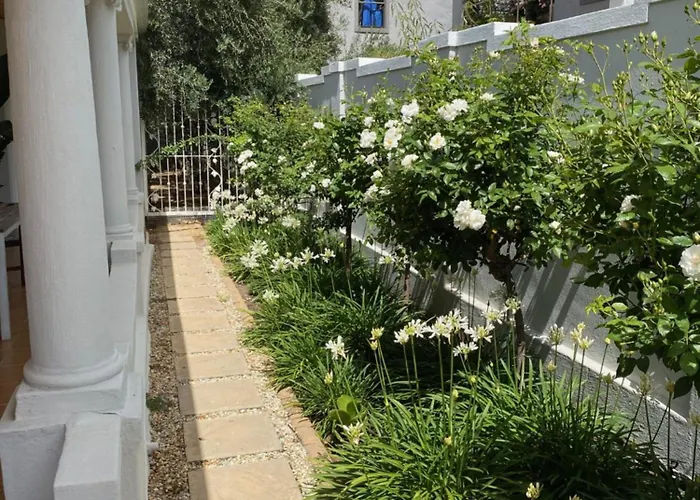 1 Royal Street Guesthouse