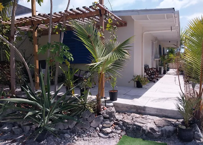Apartment Near Grace Bay Beach