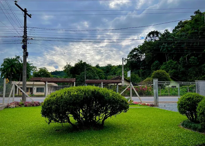 Casa Jardinada