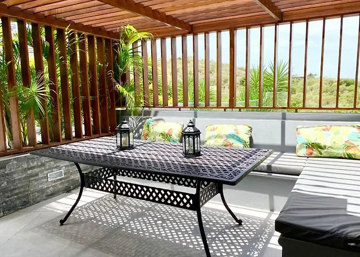 Apt 2 The Grove Residences