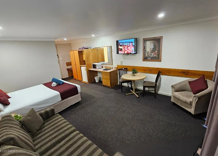 Hilltops Retreat Motor Inn