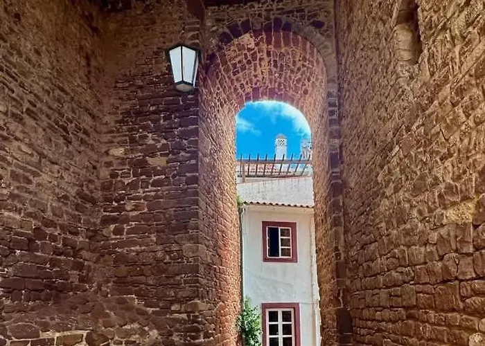 Casa à Porta do Torreão