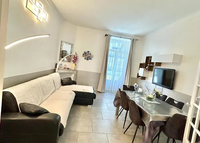 Amiral Courbet Apartment