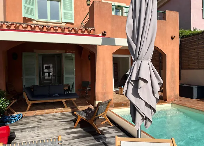 Villa Avec Piscine Privative Et Vue Imprenable Sur Le Golf De Saint-Florent A 300 M De La Plage