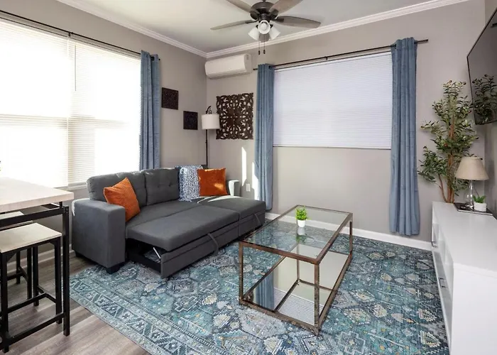 Little Rock - Stylish Little Rock Downtown Escape