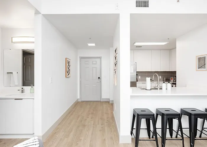 The Panther - Luxury 3Br - Free Parking - Views - Stadium - Gym