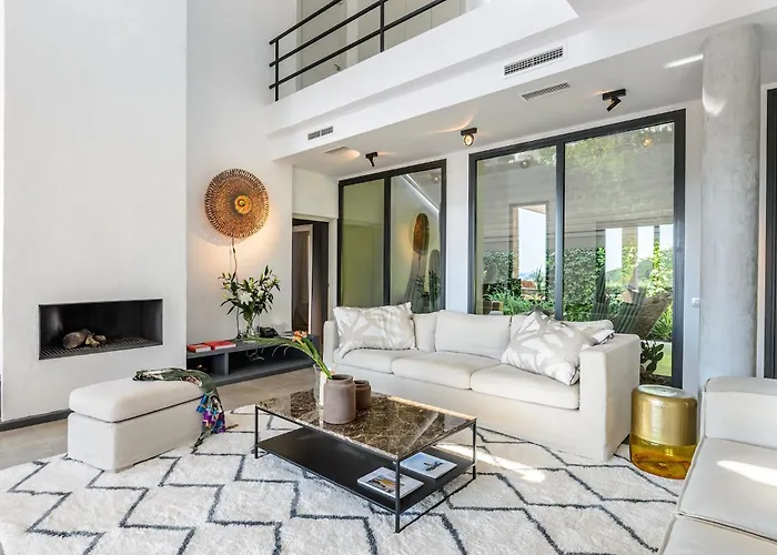 Villa Lifestyle Cap Martinet With Magic Seaviews