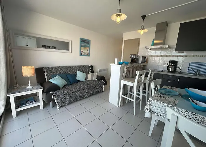 Appartement 2 Pieces Avec Balcon Et Parking Prive