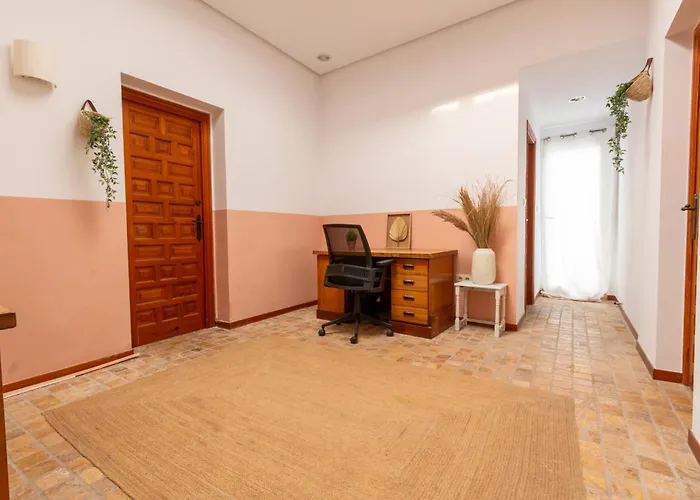 Sunny Villa Near Alicante, Own Pool & Playground!
