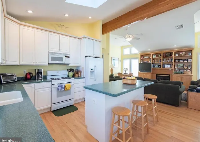 Holgate, 4 Bedroom, 3,5 Bath, Near Beach With An Indoor Pool, Spectacular,