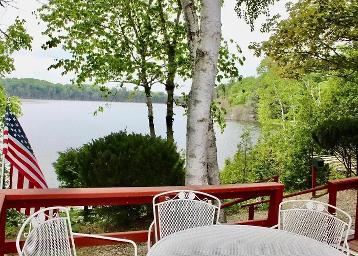 Cozy Currents Cottage
