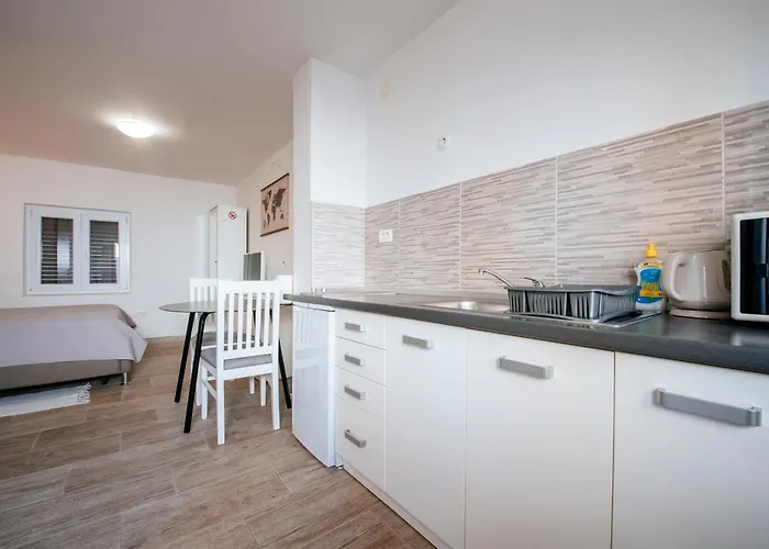 Apartmani Ema