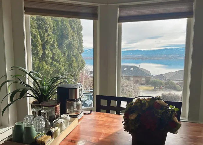 Casa Grande Lakeview House