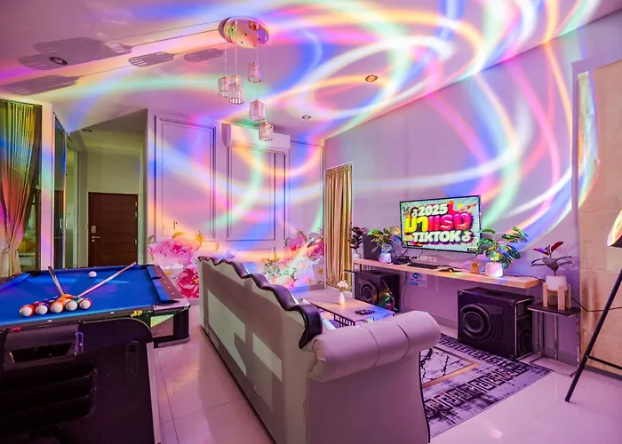 M4 Billion Pool Villa Cha-Am