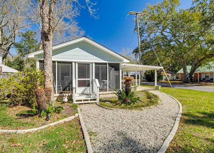 1 Mi To Gulf Coast! Couples Retreat In Long Beach