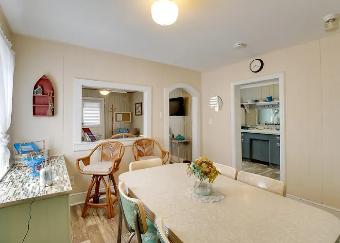 Deck & Indian River Bay Views: Coastal Cottage