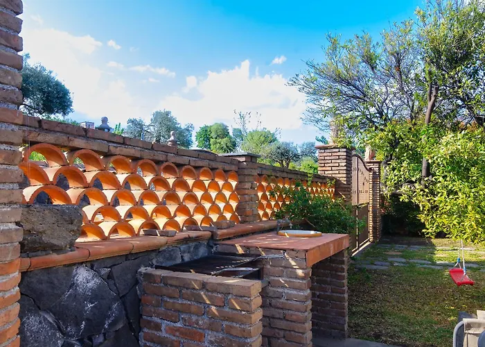 La Vecchia Torre - Villa Panoramica In Collina