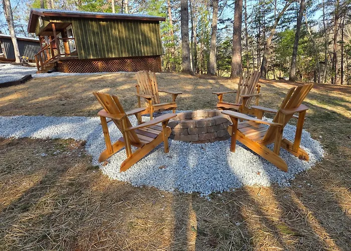 Lazy T Cabins - Acadia