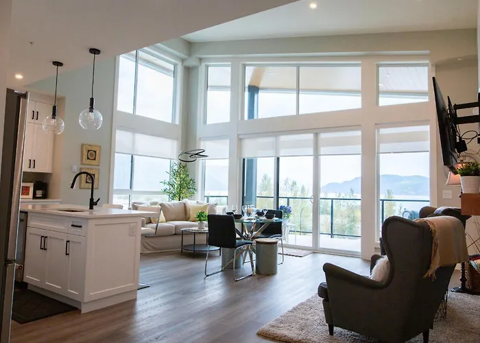 The Luna, New Penthouse W Patio, Lake And Mtn Views