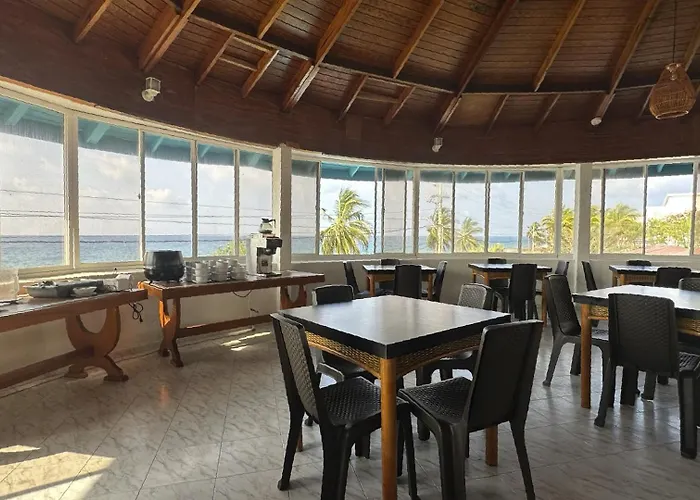 Hotel Blue Reef By On Vacation