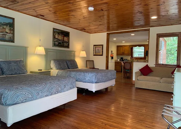 Cape Pines Motel