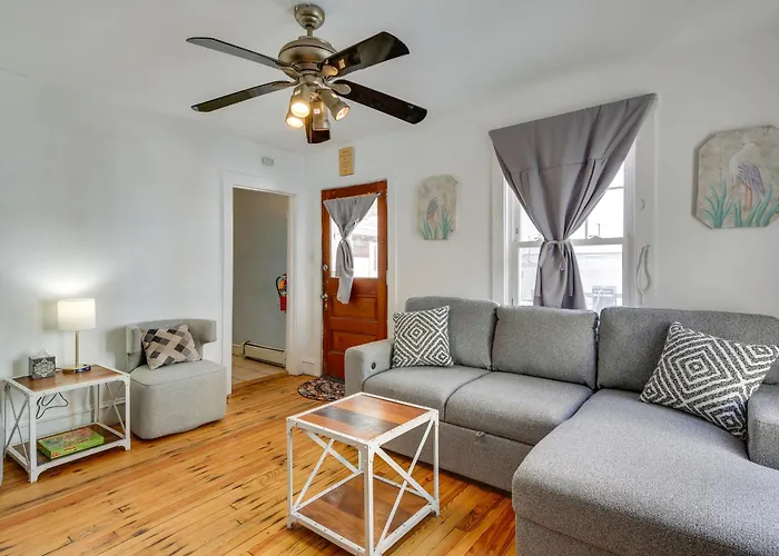 Walk To Convention Center & Boardwalk! Family Apt