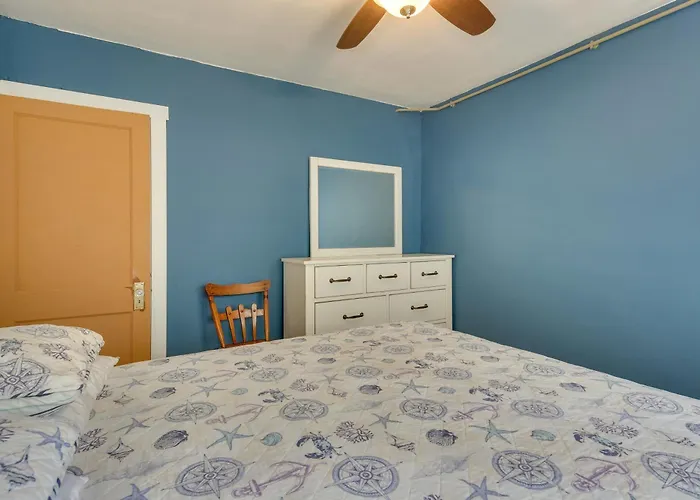 Walk To Convention Center & Boardwalk! Family Apt