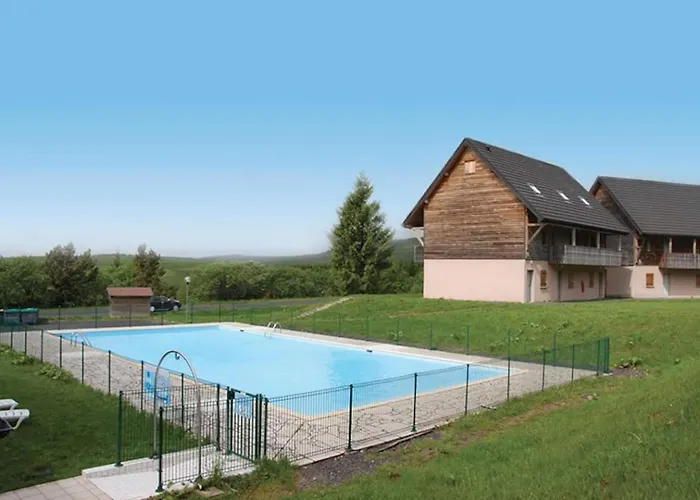 Appartement Dans Station Super Besse 4Ou5 Pers Piscine