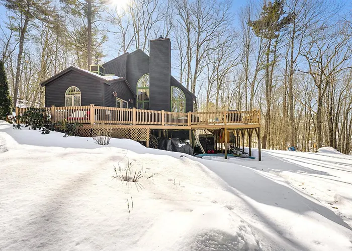 Waterfront Home W/ Boat Dock & Sunroom In Gardiner