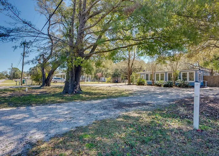 1 Mi To Fishing Pier: Apalachicola Bay Getaway!