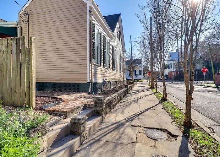 Walk To Mississippi River & Dtwn: Historic Haven!