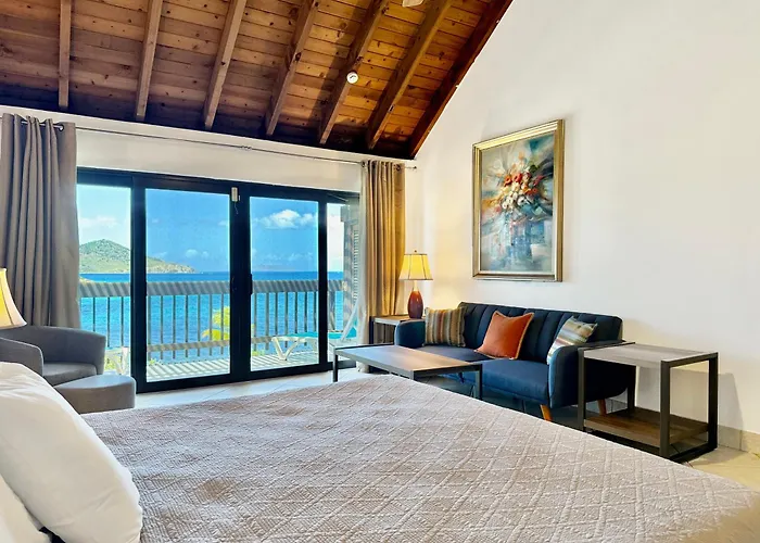 Sapphire Beachfront Renovated Villa 1200 Sf! - Free Wi-Fi