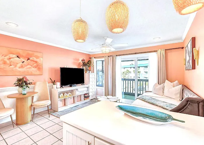 Private Balcony - Beach - Pool And Pickleball