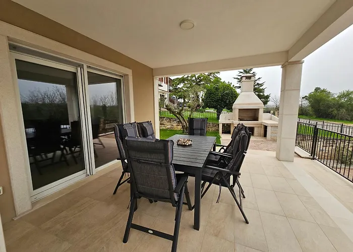 Villa Kortus Luxury Modern Villa Near Petram Resort, Beach 700M And Adriatic Golf Resort