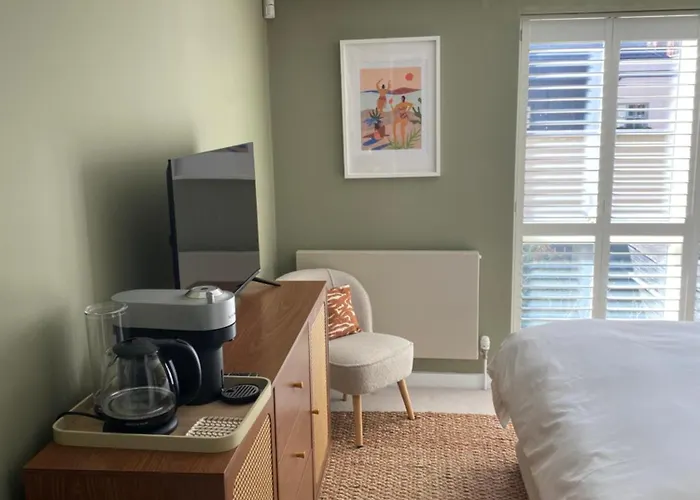 The Green Room - En-Suite With Ac