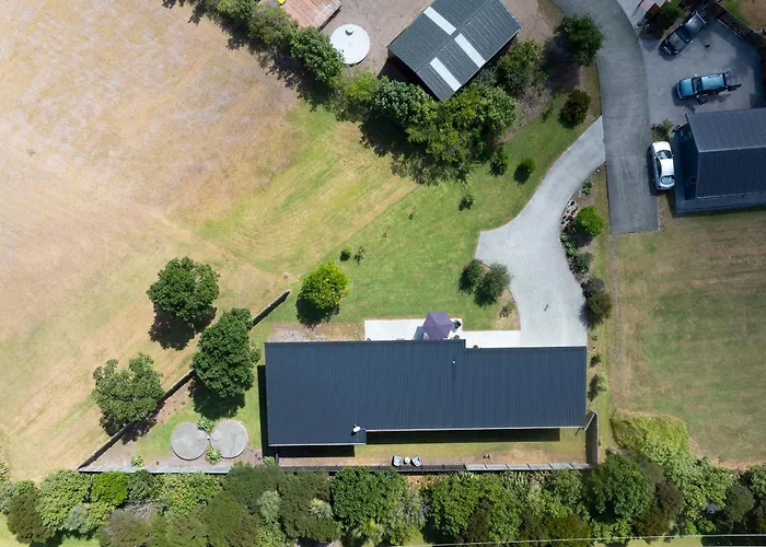 Ahipara Hideaway - Kaitaia Holiday Home