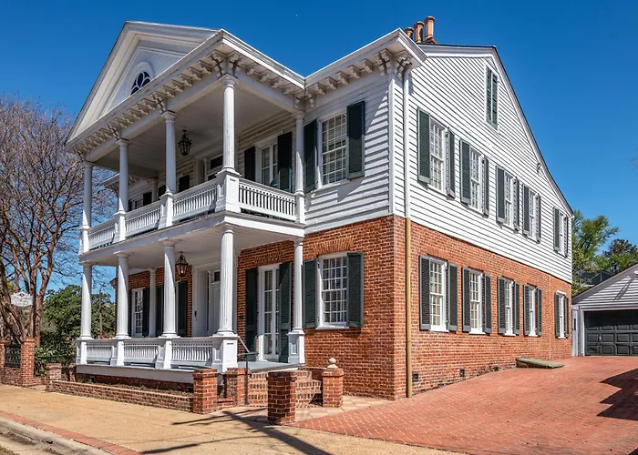 Downtown Natchez Elegant 1835 Antebellum House