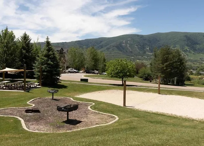 Cowboy Ski Condo Near Powder Mountain Eden Utah All Season Retreat Golf And Ski Resort
