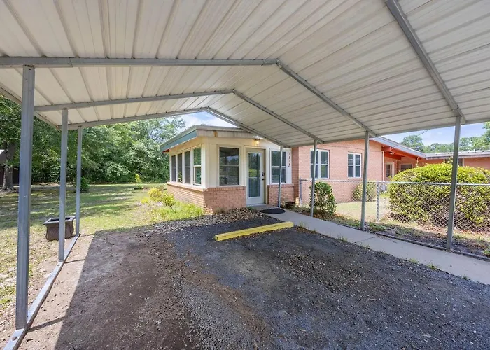 Hamilton Home Playground 2Br