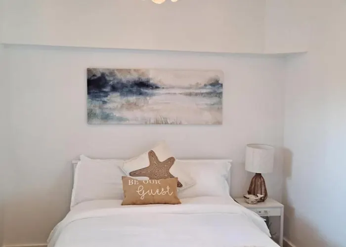 Newly Remodeled Luxury Beachfront 2-Bedroom Condo